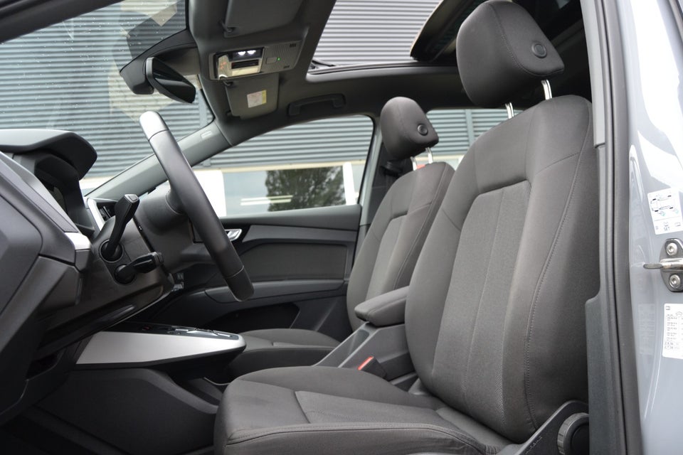 Audi Q4 e-tron 40  5d