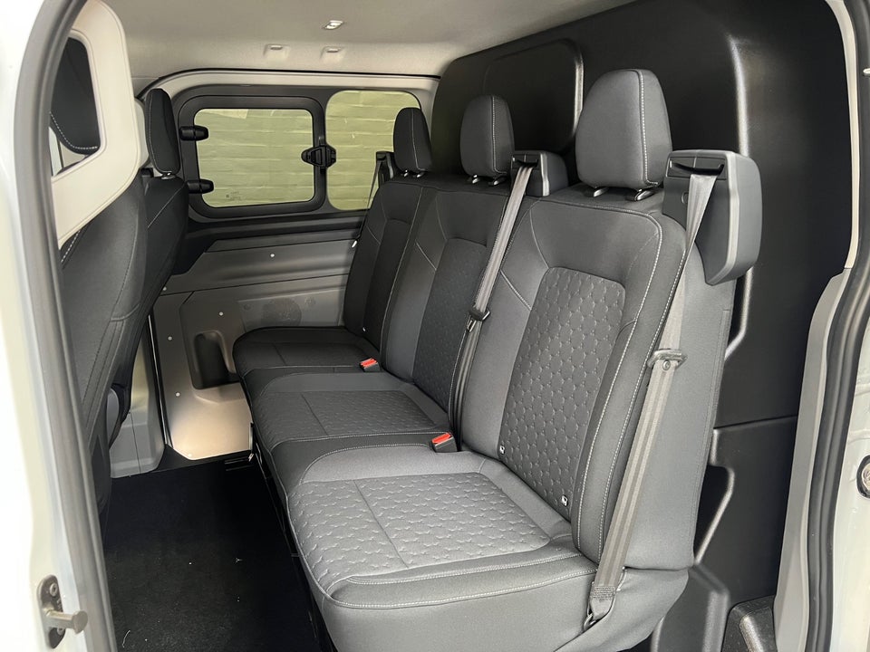Ford E-Transit Custom 320 L1 71 Limited Mandskabsvogn