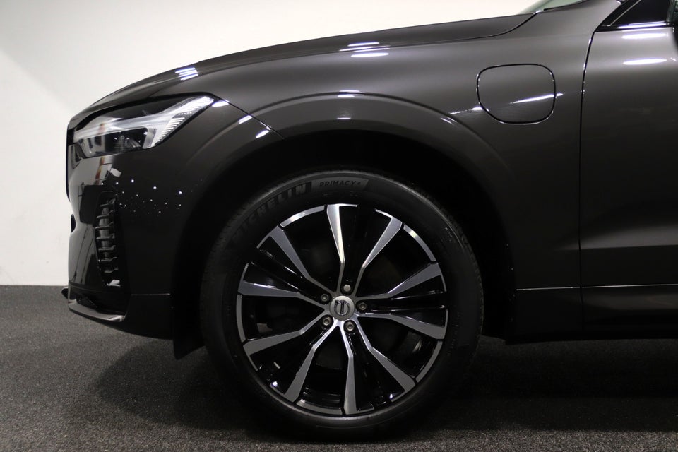 Volvo XC60 2,0 T6 ReCharge Plus Dark aut. AWD 5d