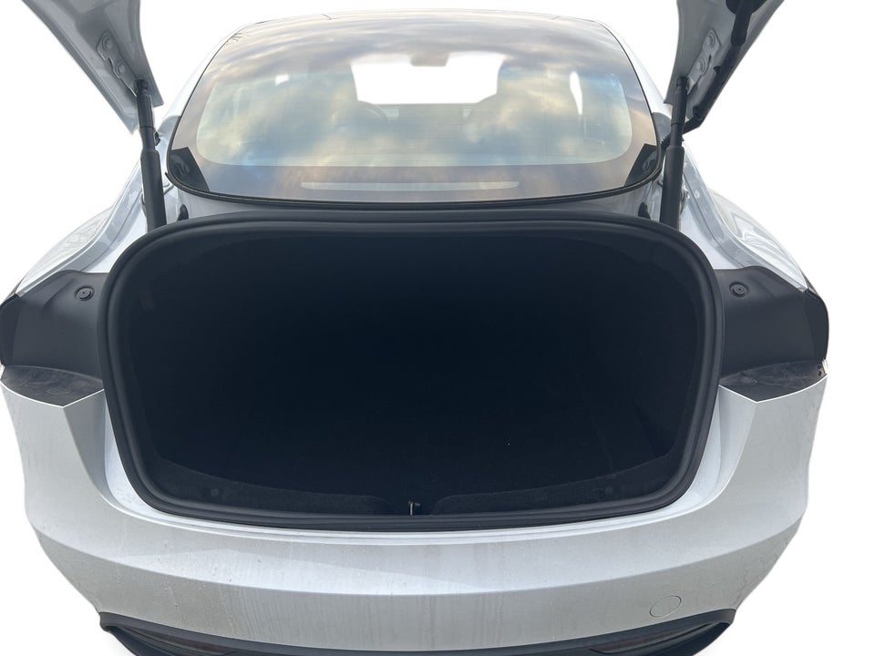 Tesla Model 3 Long Range AWD 4d