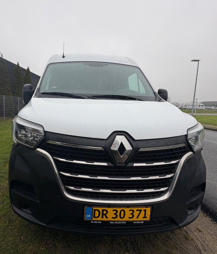 Renault Master IV T33 2,3 dCi 150 L2H2 Kassevogn