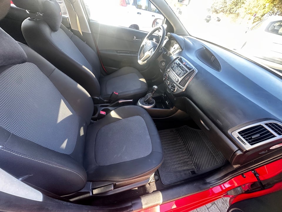 Hyundai i20 1,25 Classic 5d