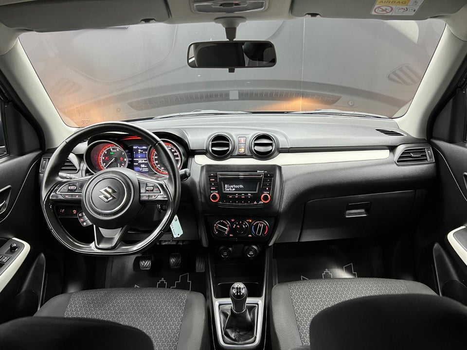 Suzuki Swift 1,2 Dualjet Club 5d