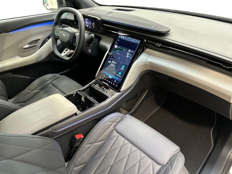 Ford Capri 82 Premium Extended Range 5d