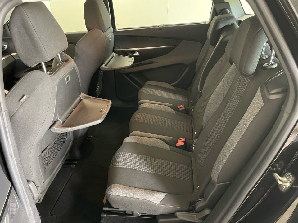 Peugeot 5008 1,5 BlueHDi 130 Active Pack EAT8 7prs 5d