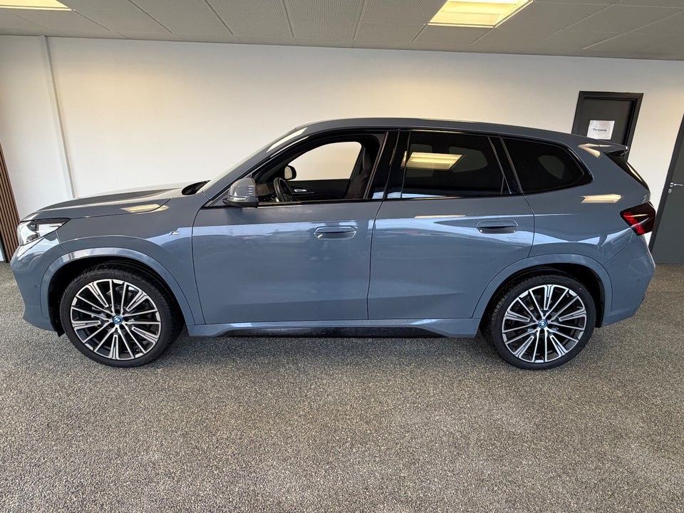 BMW iX1 xDrive30 M-Sport Premium 5d