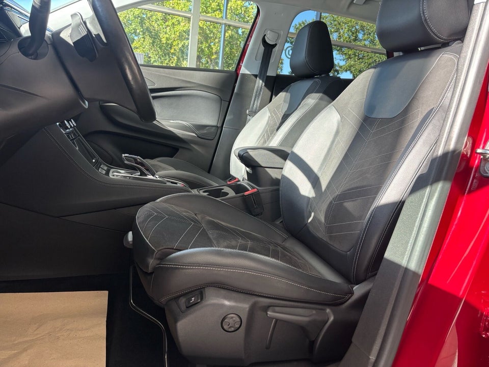 Opel Grandland 1,6 Hybrid Ultimate Sport Pack aut. 5d