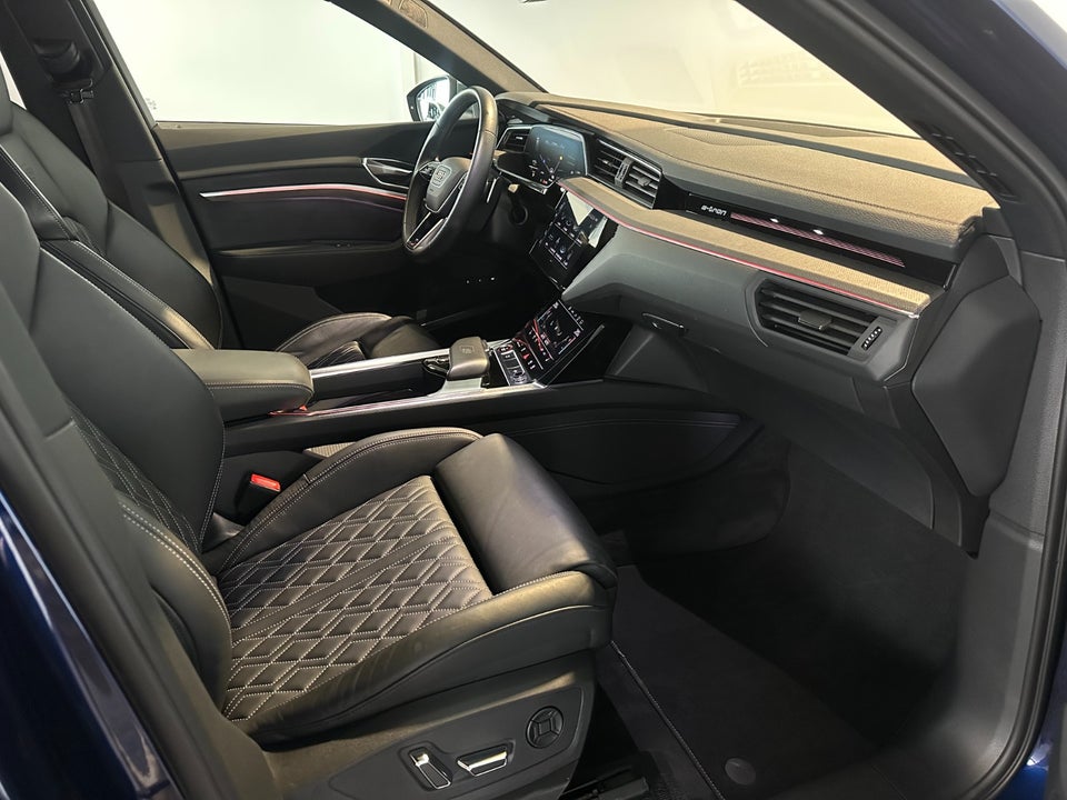 Audi e-tron S Sportback quattro 5d