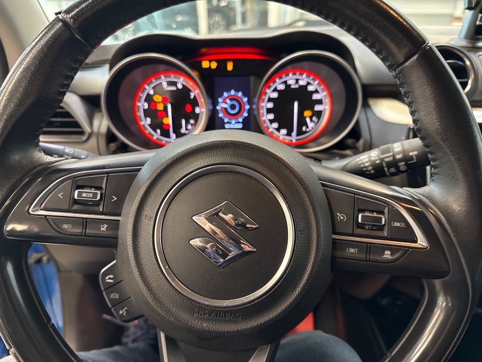 Suzuki Swift 1,2 Dualjet Exclusive CVT 5d