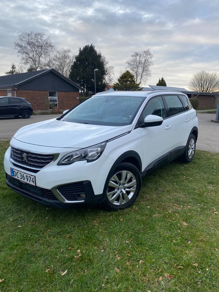 Peugeot 5008 1,2 e-THP 130 Access 7prs 5d