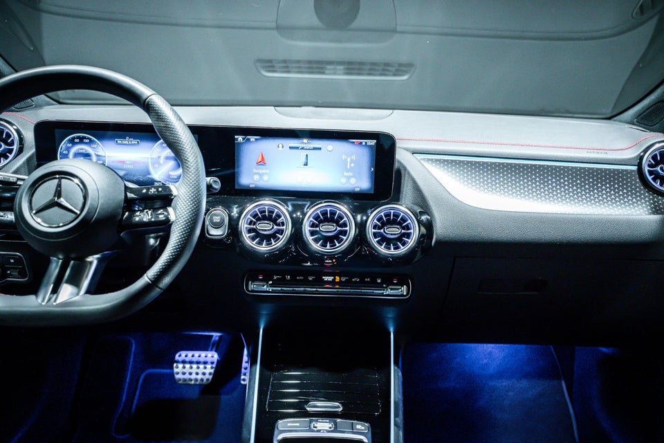 Mercedes EQA350 AMG Advance 4Matic 5d