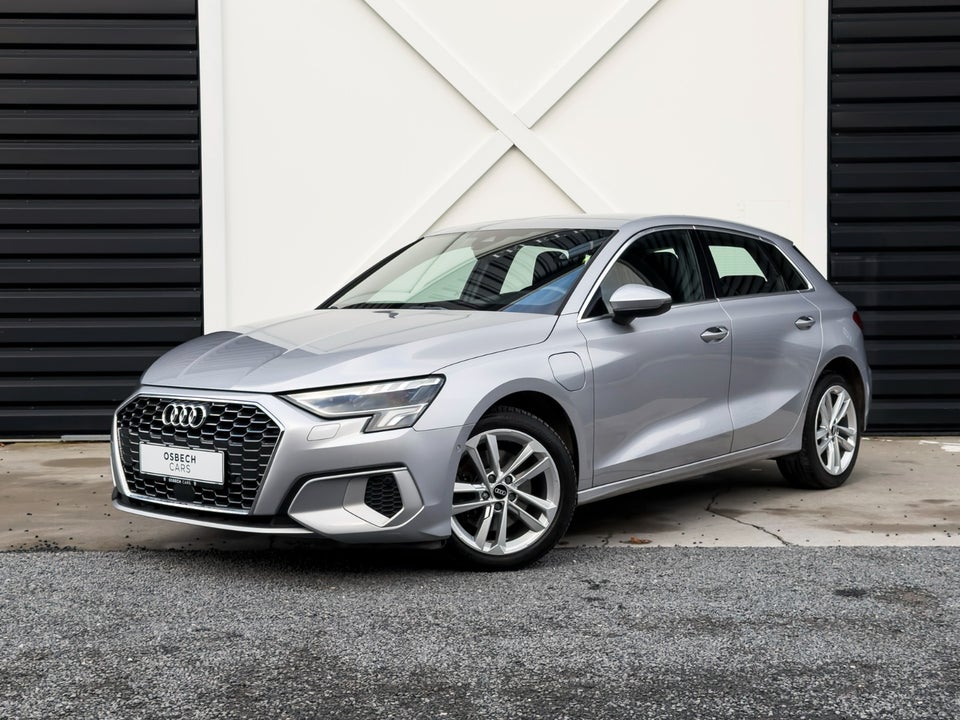 Audi A3 40 TFSi e Prestige Sportback S-tr. 5d