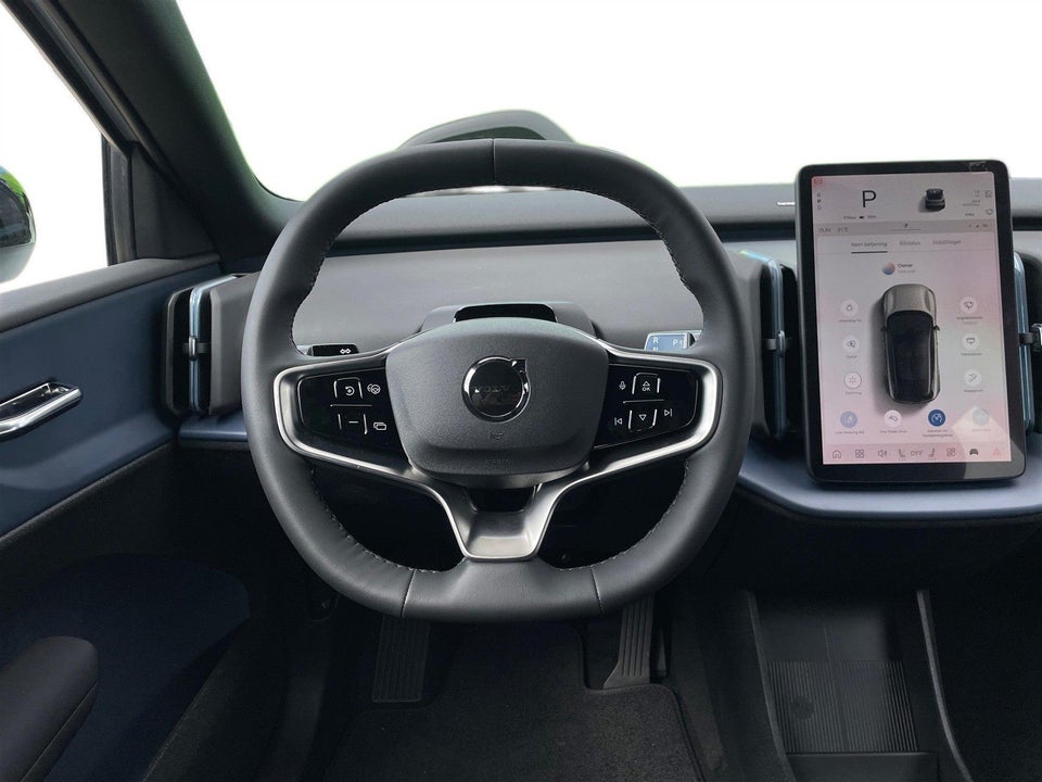 Volvo EX30 Extended Range Plus 5d