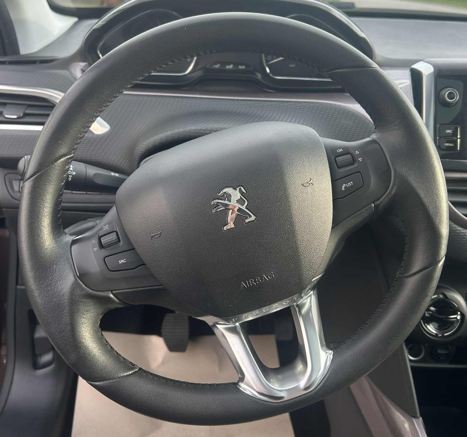 Peugeot 2008 1,2 VTi 82 Active Sky 5d