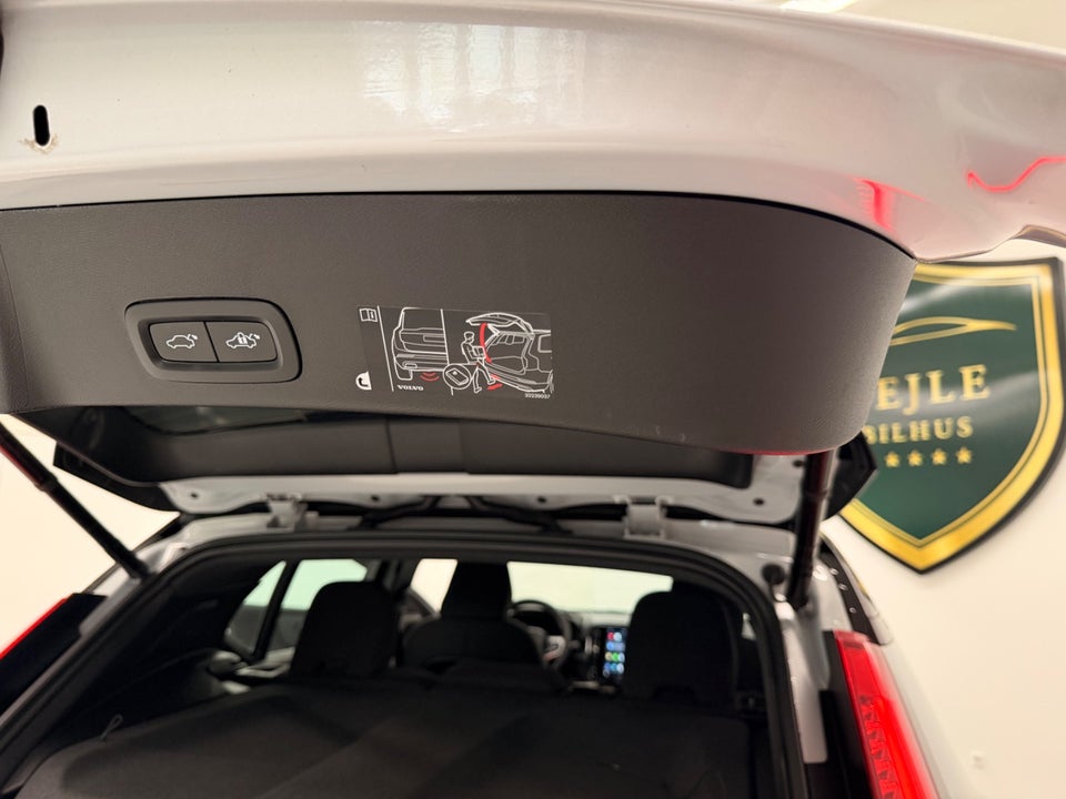 Volvo XC40 P6 ReCharge Core 5d