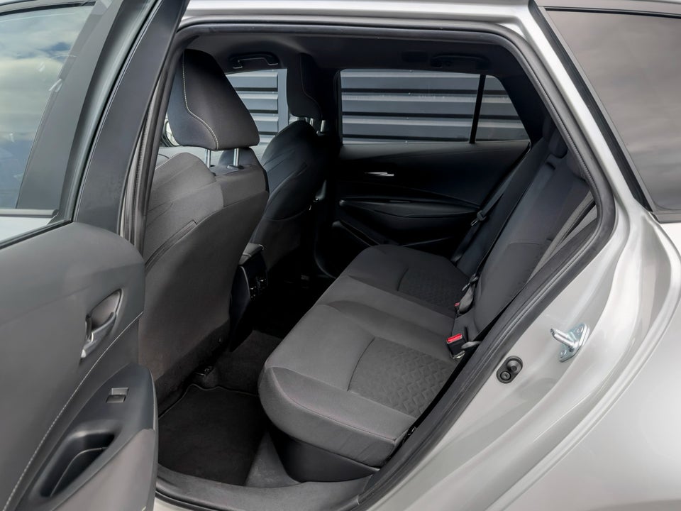 Suzuki Swace 1,8 HEV Exclusive stc. e-CVT 5d