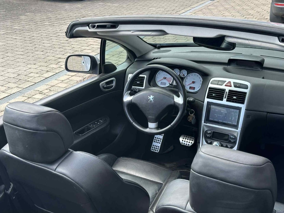 Peugeot 307 2,0 16V CC aut. 2d