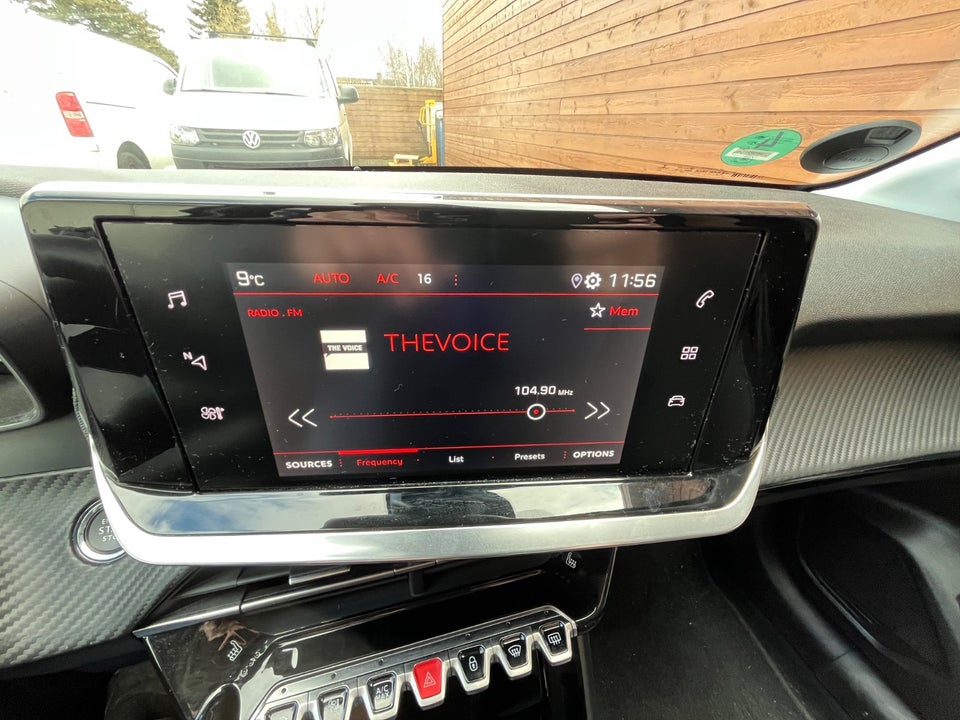 Peugeot 208 1,2 PureTech 100 Allure 5d