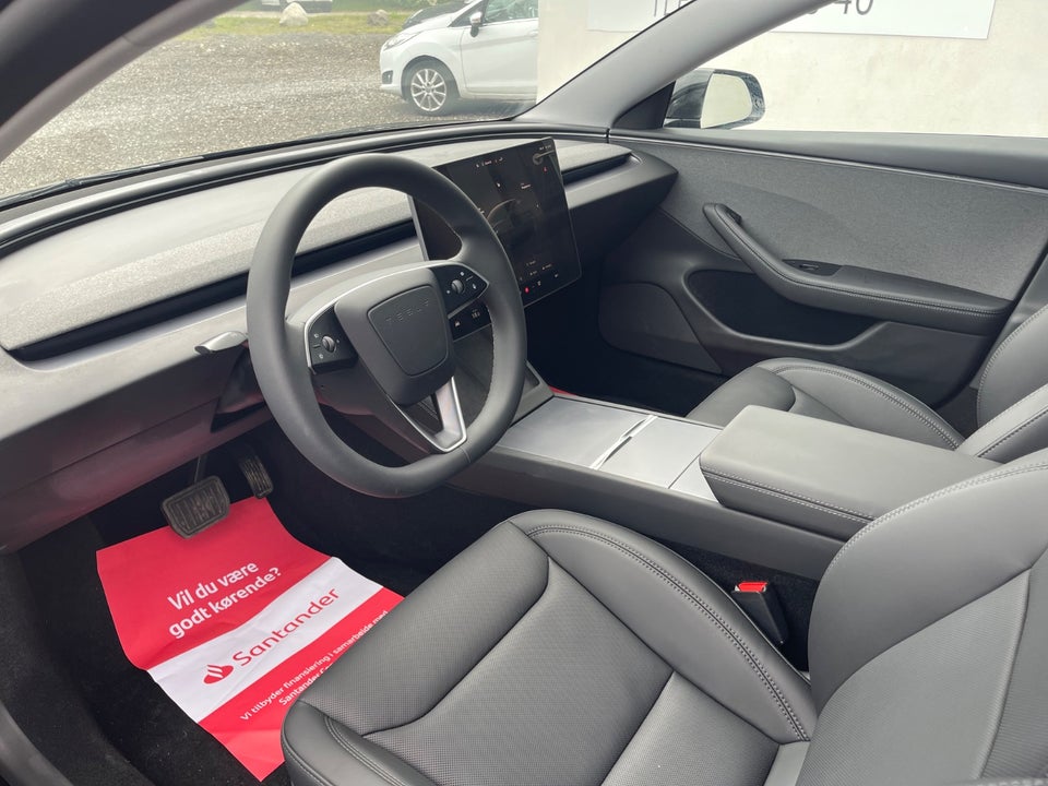 Tesla Model 3 RWD 4d