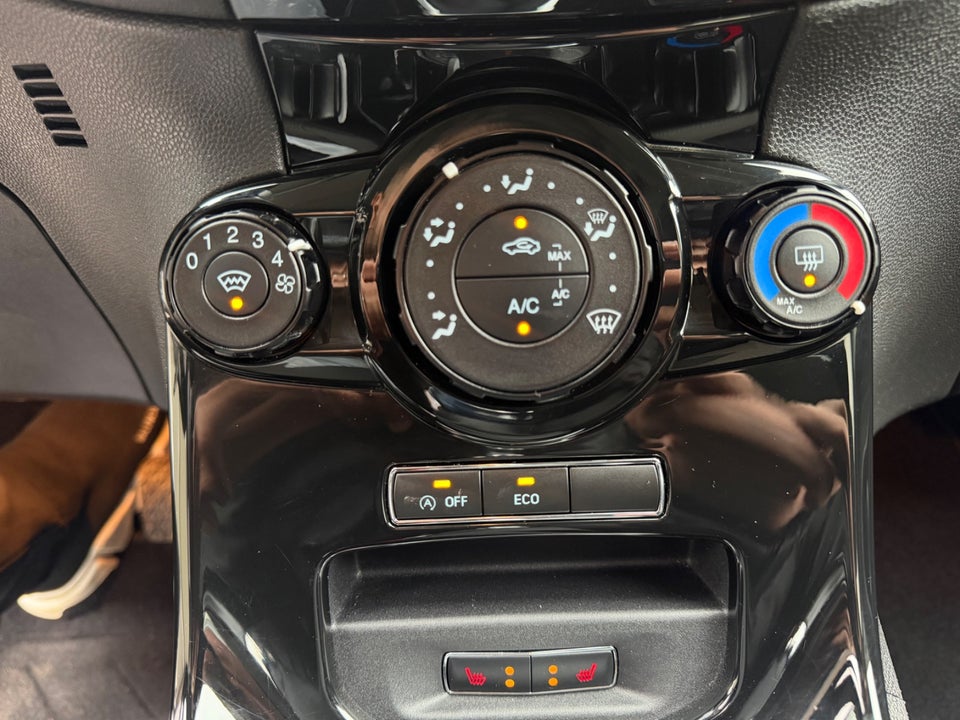 Ford Fiesta 1,0 65 Titanium 5d