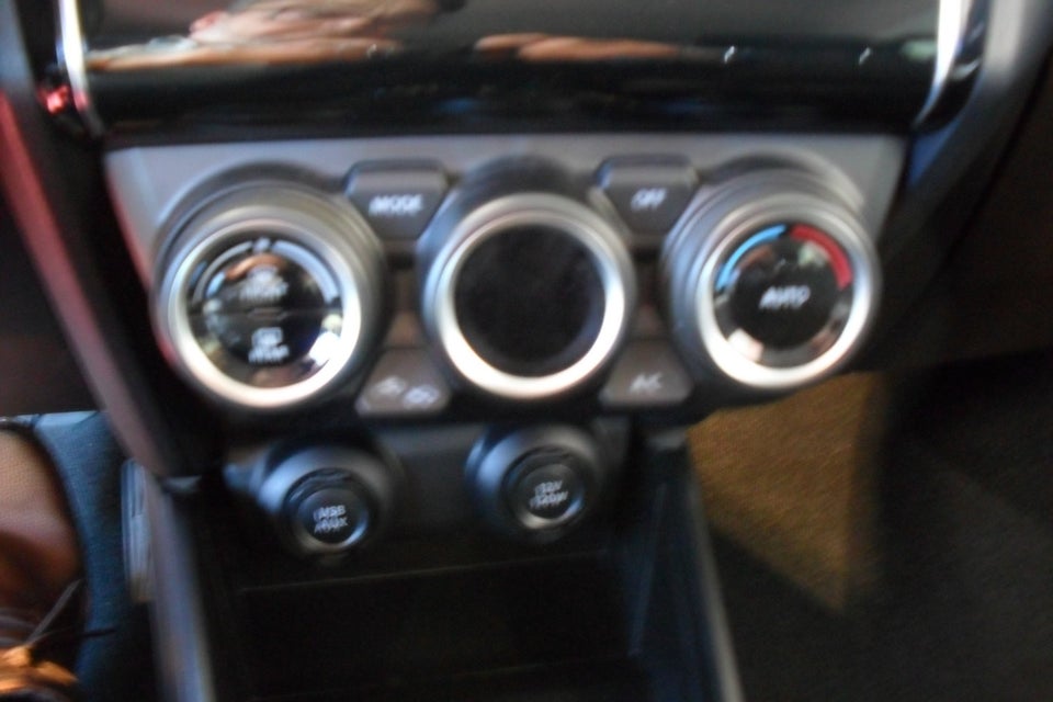 Suzuki Swift 1,0 Boosterjet SHVS Exclusive 5d