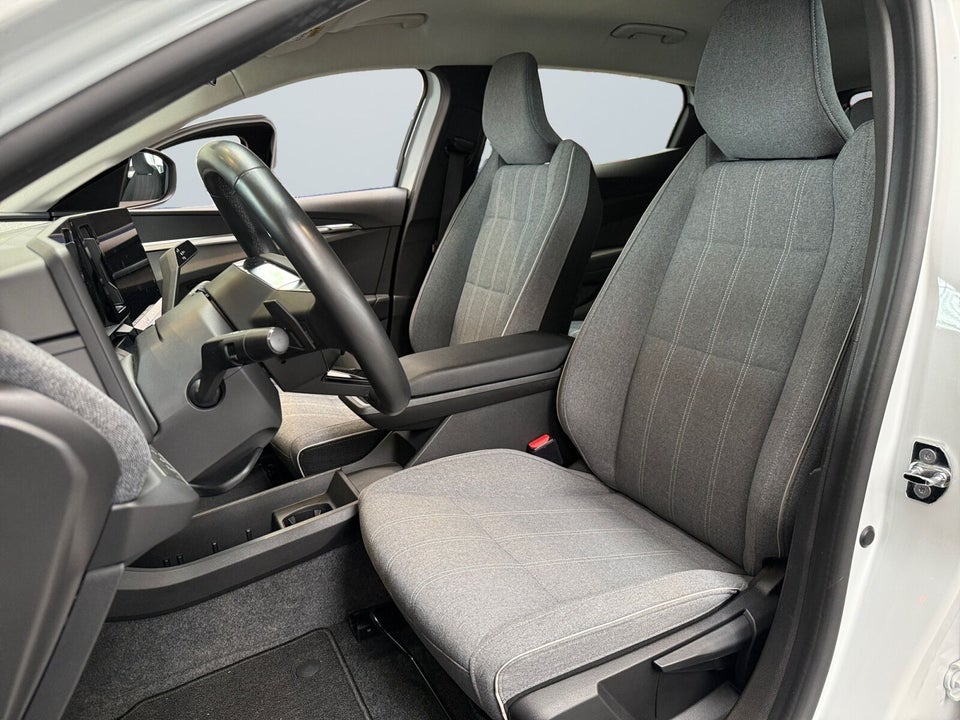 Renault Megane E-Tech 40 Equilibre 5d