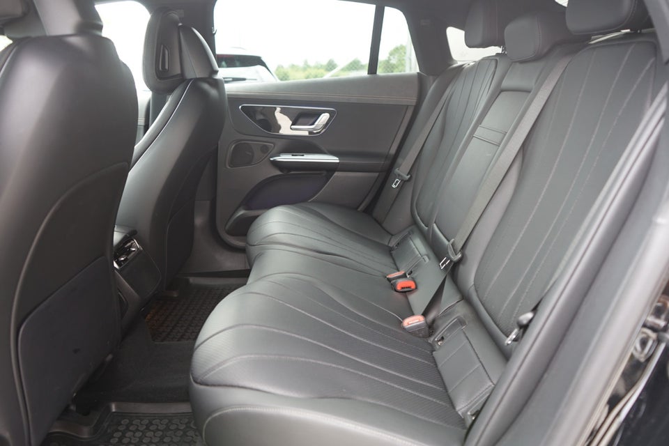 Mercedes EQE350+ Electric Art 4d
