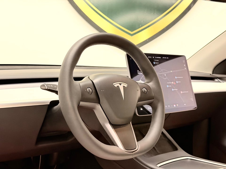 Tesla Model Y Long Range AWD 5d