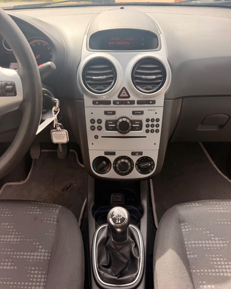 Opel Corsa 1,0 12V Enjoy 5d