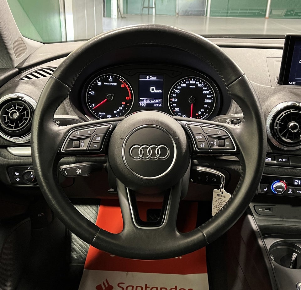 Audi A3 35 TDi S-line Sportback S-tr. 5d