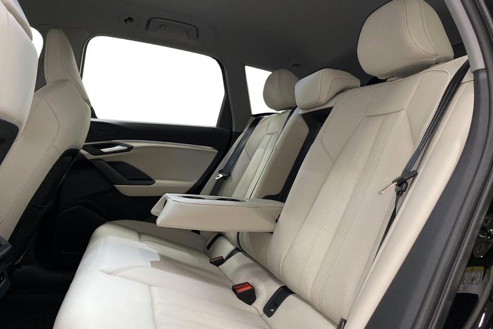 Audi Q6 e-tron Ultra 5d