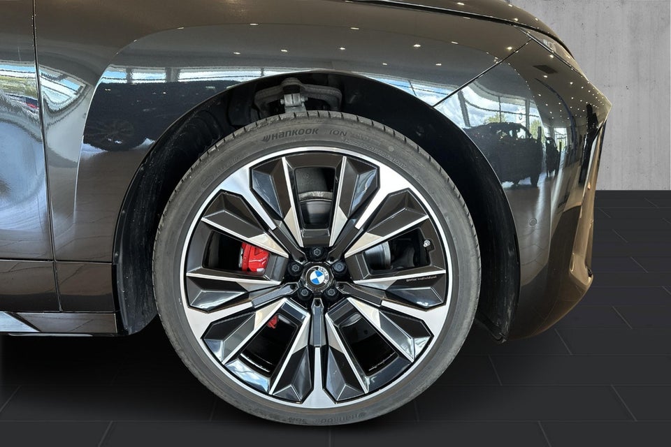 BMW iX xDrive60 Fully Charged 5d
