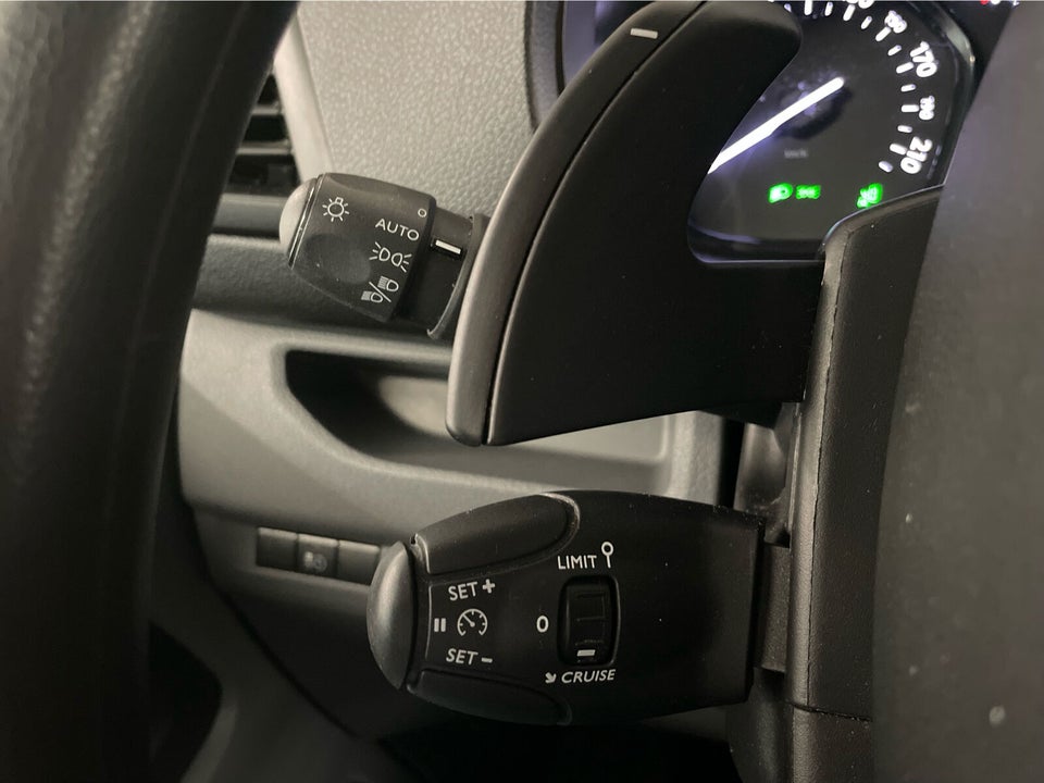 Peugeot Expert 2,0 BlueHDi 144 L3 Premium EAT8 Van