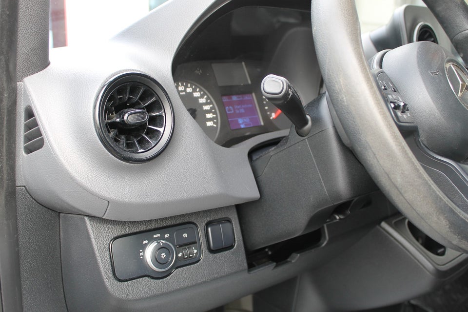 Mercedes Sprinter 316 2,2 CDi A2 Kassevogn aut. RWD