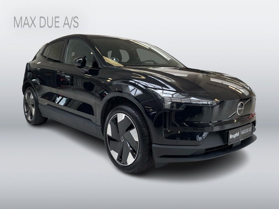 Volvo EX30 Extended Range Plus 5d