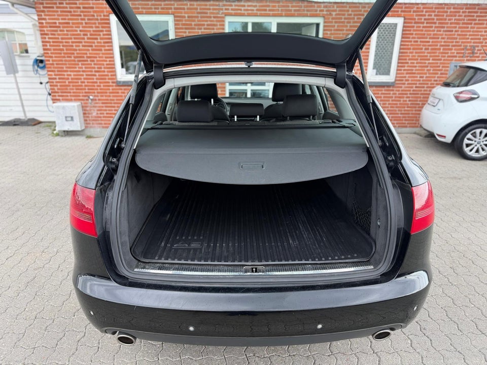 Audi A6 2,4 V6 Avant Multitr. 5d