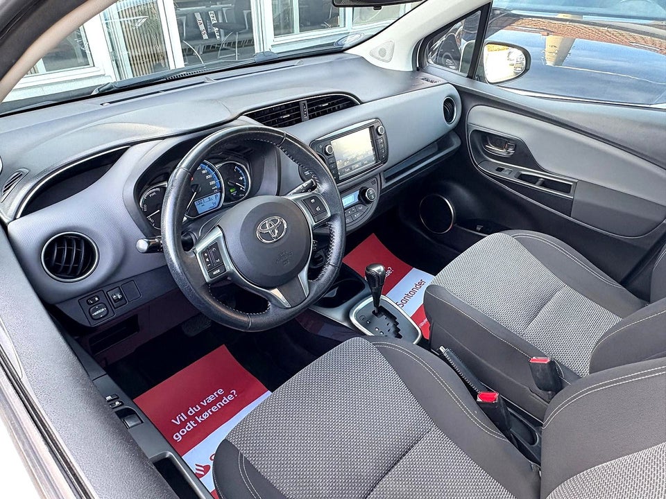 Toyota Yaris 1,5 Hybrid H2 Komfort Sport e-CVT 5d