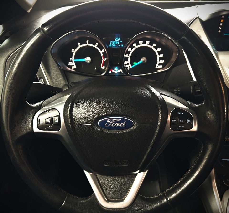 Ford B-MAX 1,0 SCTi 125 Titanium 5d
