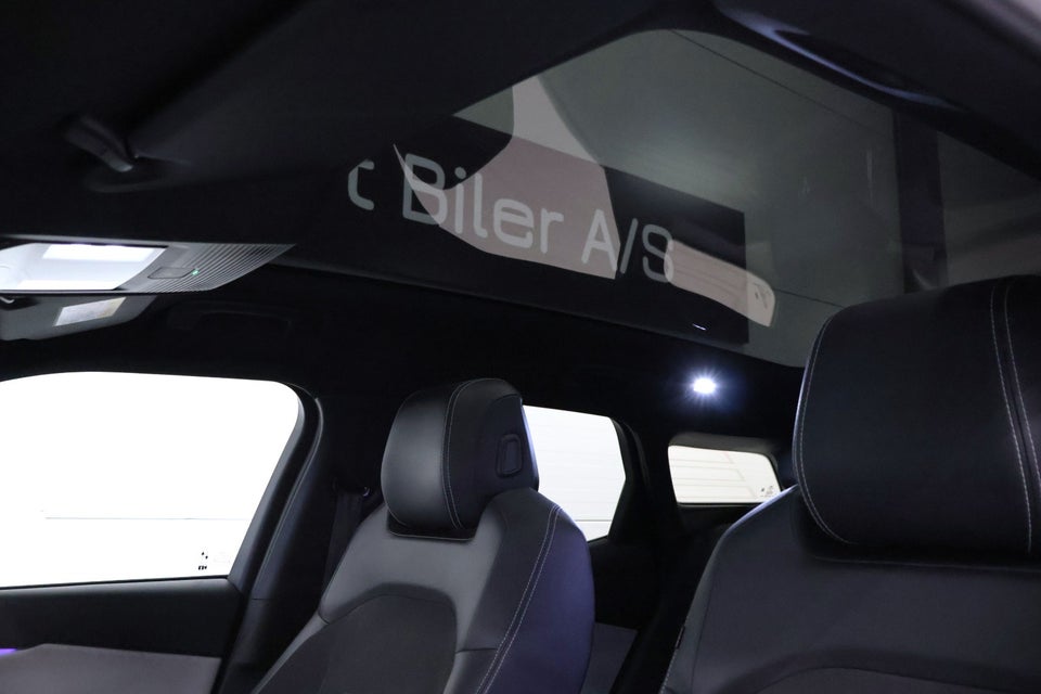 Ford Explorer 77 Premium Extended Range 5d