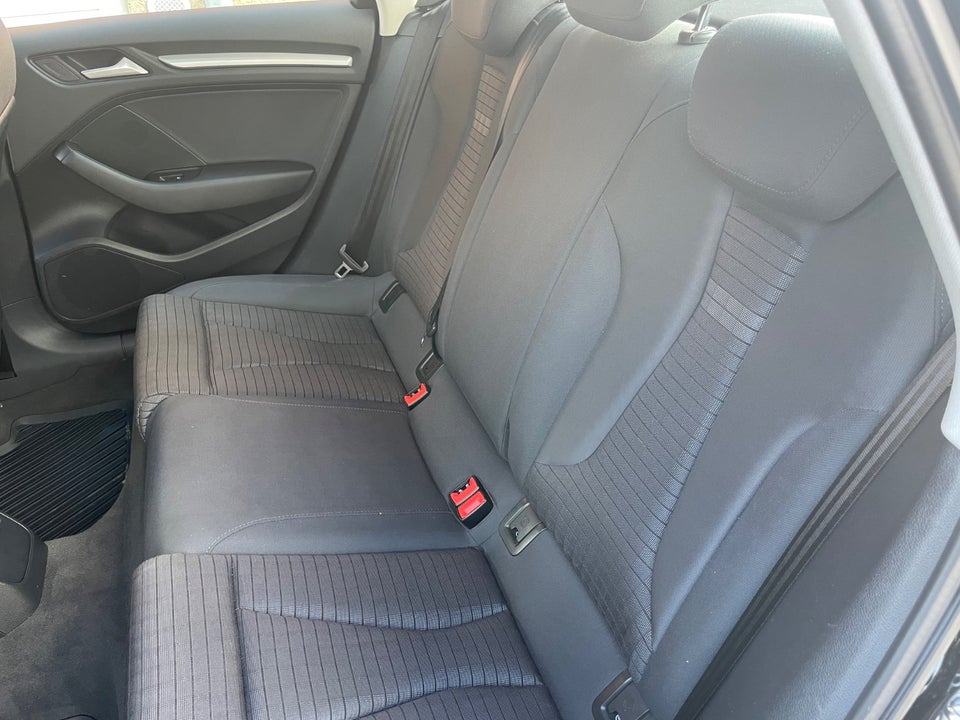 Audi A3 2,0 TDi 150 Ambition 4d