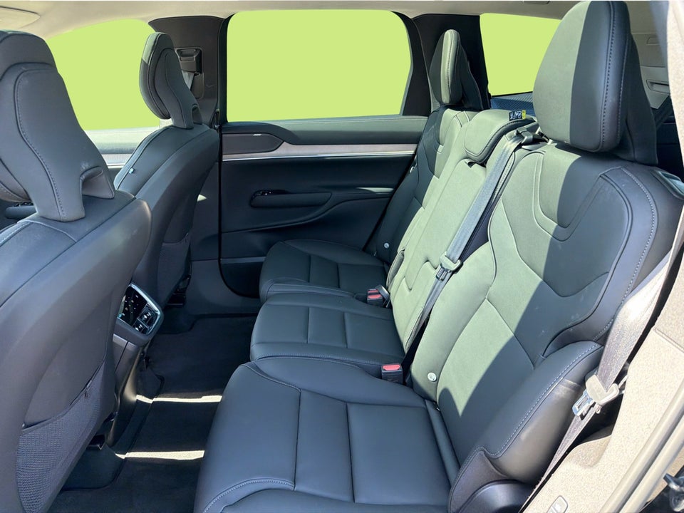 Volvo EX90 Plus 7prs 5d