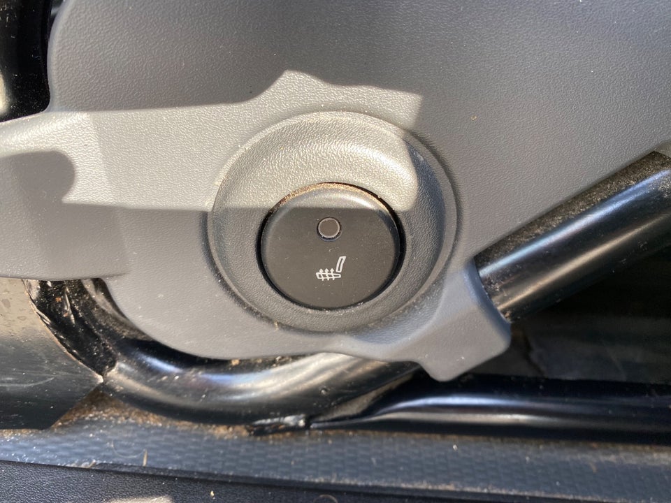 Peugeot Boxer 333 2,2 BlueHDi 140 L2H1 Premium