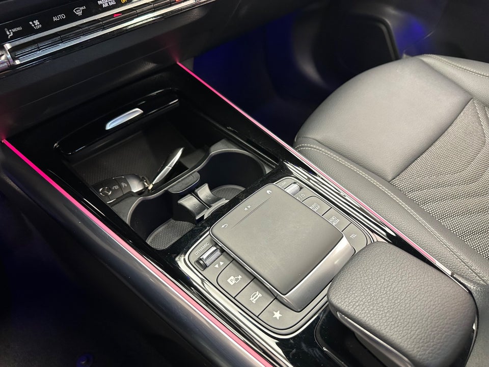 Mercedes EQA250+ 5d
