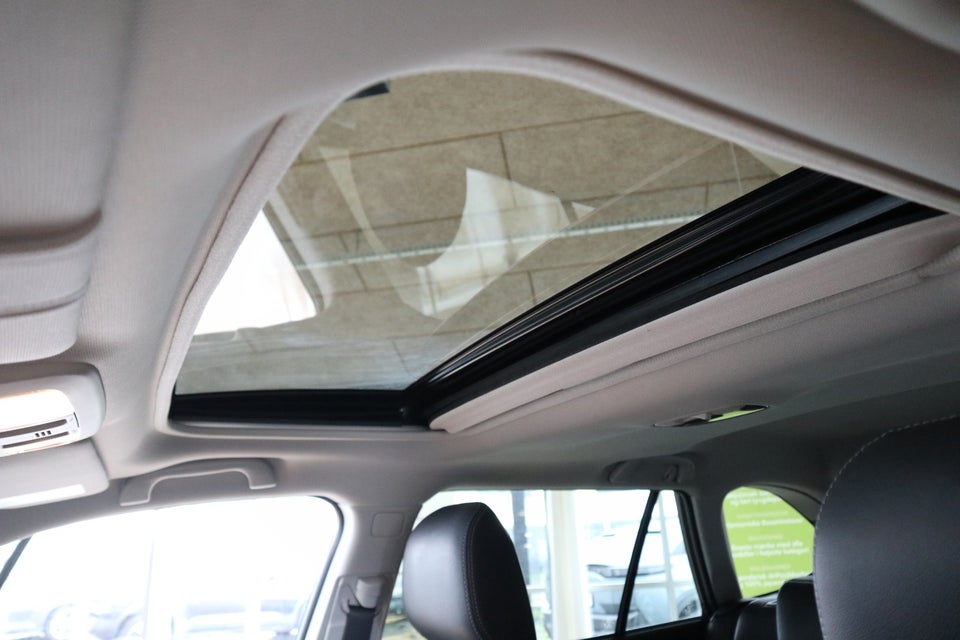 Subaru Outback 2,5 Summit CVT 5d