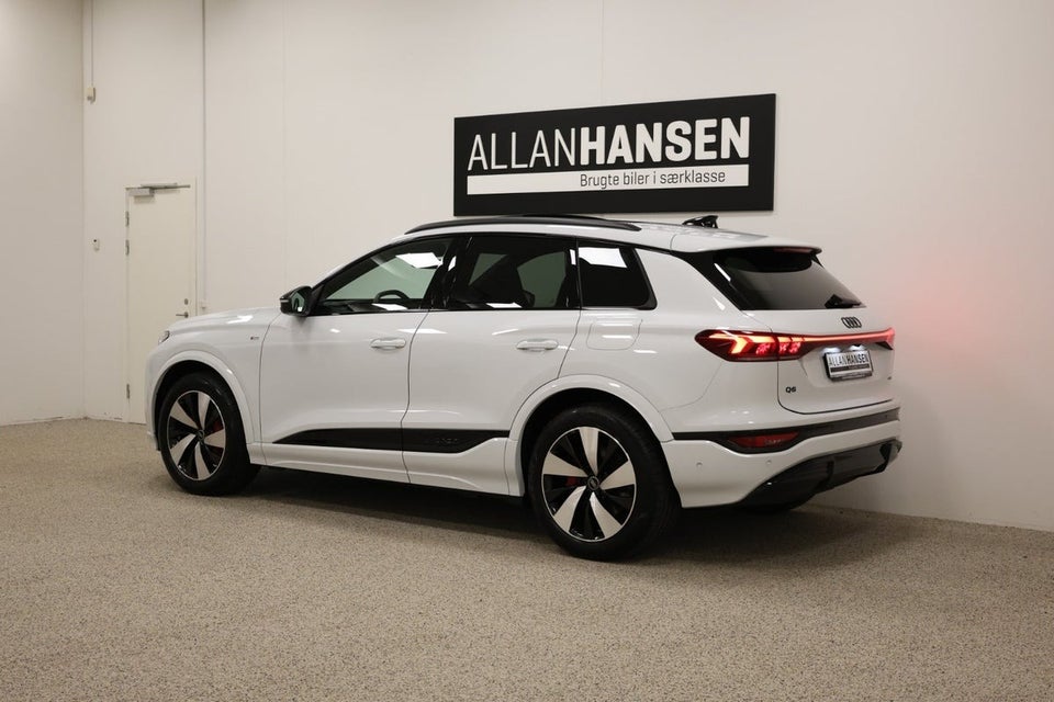 Audi Q6 e-tron S-line quattro 5d