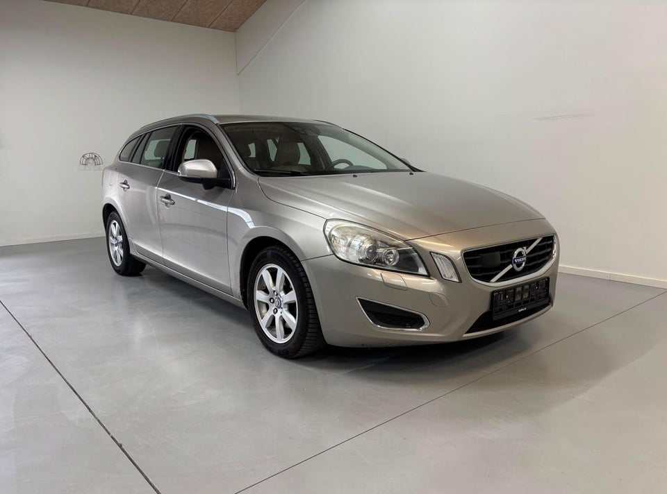 Volvo V60 2,0 D3 163 Summum aut. 5d