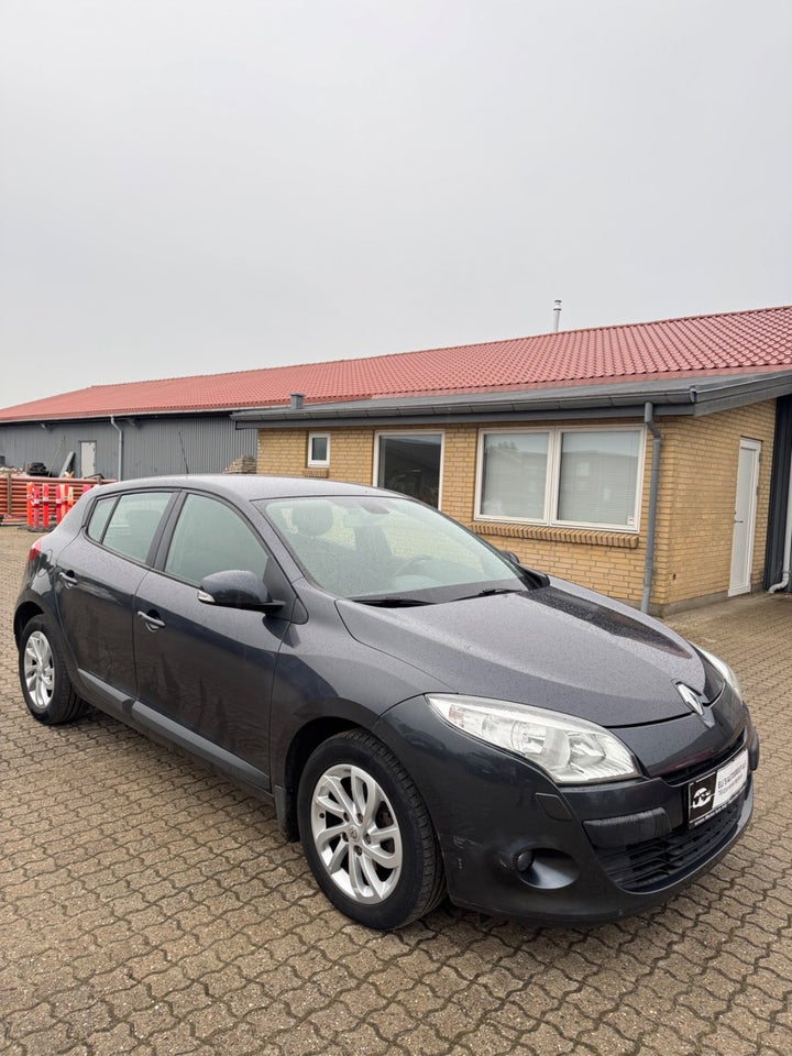 Renault Megane III 1,6 110 Expression Sport Tourer 5d