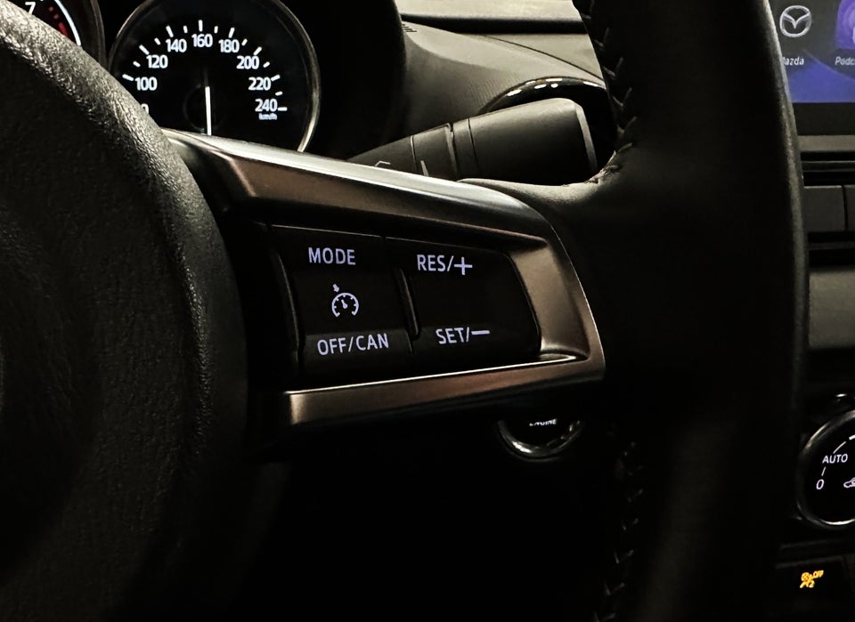 Mazda MX-5 2,0 SkyActiv-G 184 Roadster Homura 2d