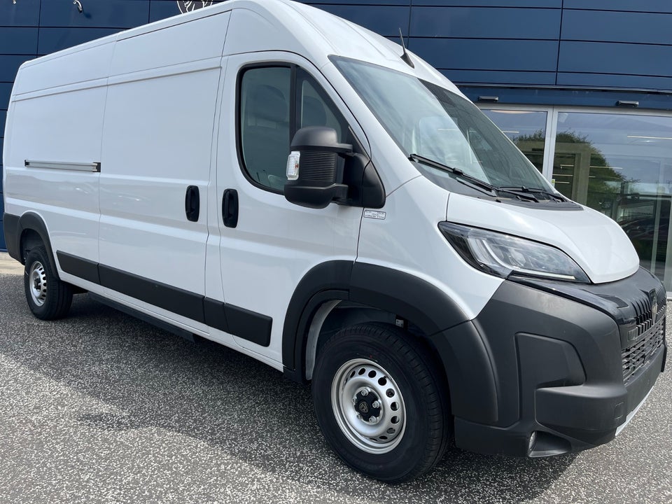 Peugeot e-Boxer 440 110 L3H2 Premium