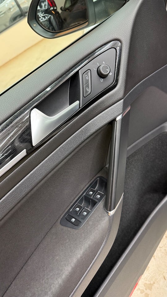 VW Golf VII 1,5 TSi 150 Highline Variant 5d